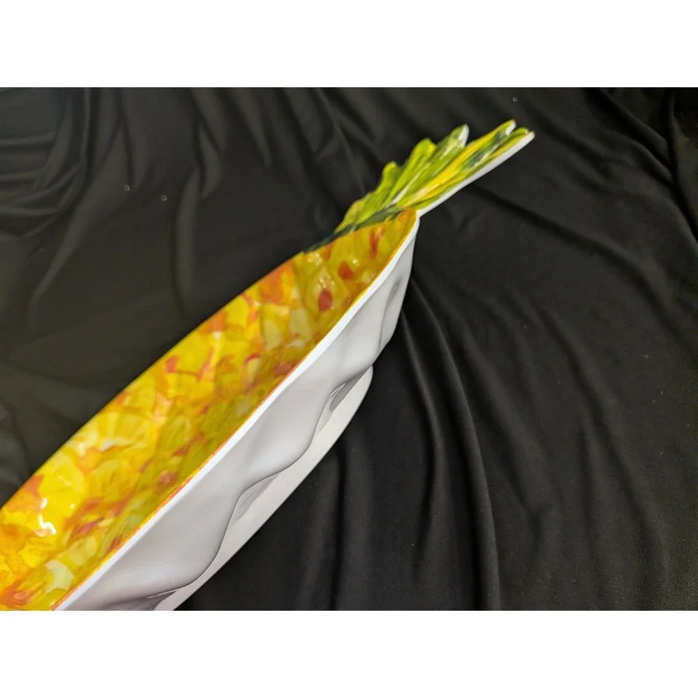 Large‎ Pineapple Shaped Serving Tray